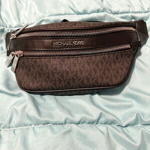Cross body bag /pouch